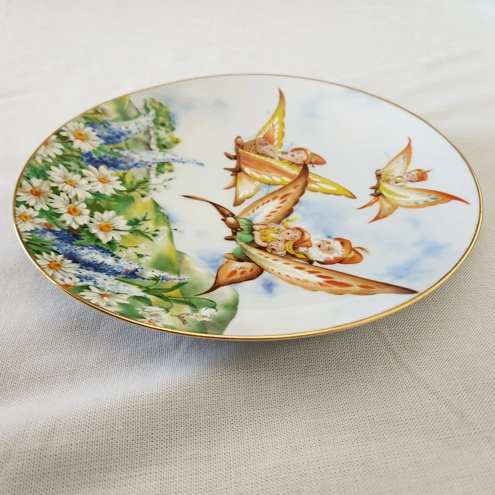 Fantasy Fairy Collector Plate Woodmere Off to the Picnic Seima Little People Vtg